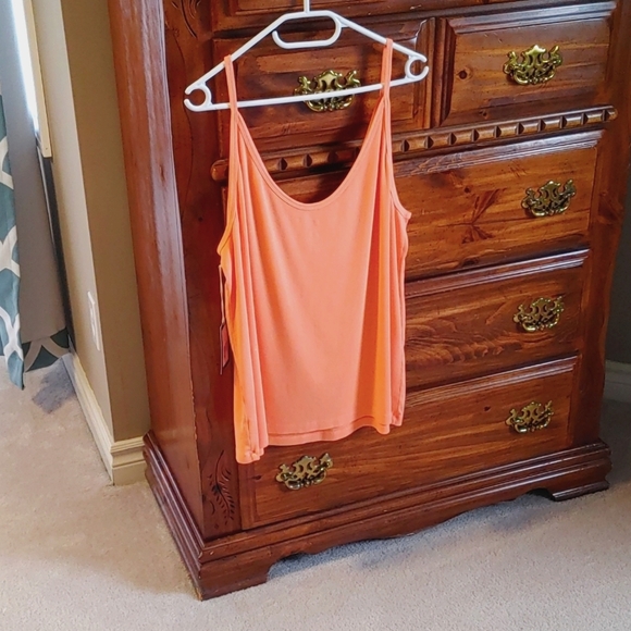NWT Universal Threads Ribbed Coral Poppy Tank Top Size 2X - Picture 2 of 5